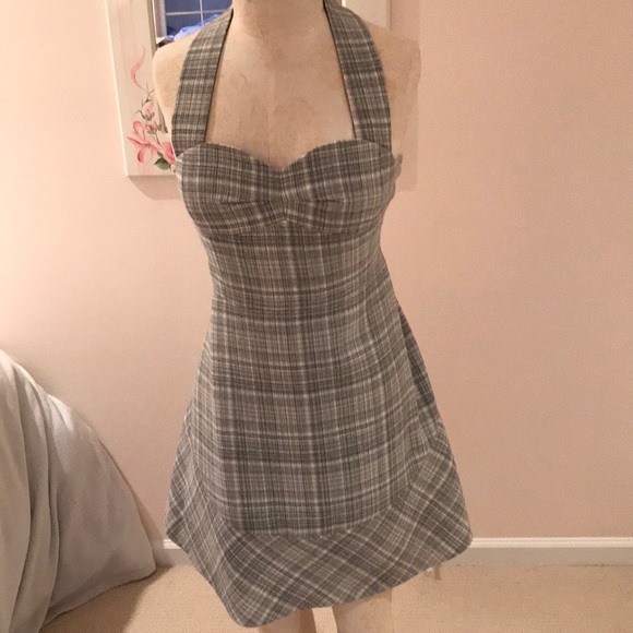 Marc Jacobs Dresses & Skirts - 💯 authentic Marc Jacobs halter neck size 6 dress 68% wool with 100% silk lining